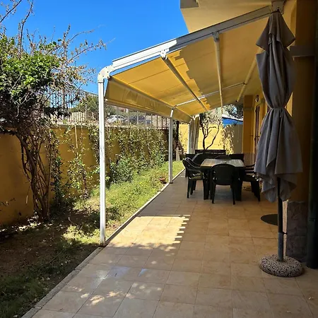 La Casa Azzurra דירה לה מדלנה